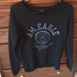 American Eagle black sweatshirt
